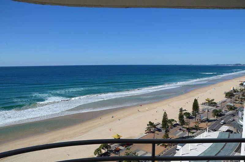 Zenith Ocean Front Apartments Gold Coast Eksteriør bilde