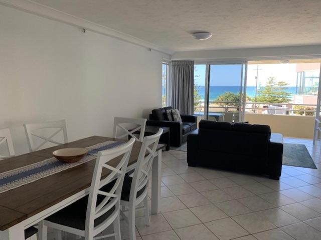 Zenith Ocean Front Apartments Gold Coast Eksteriør bilde